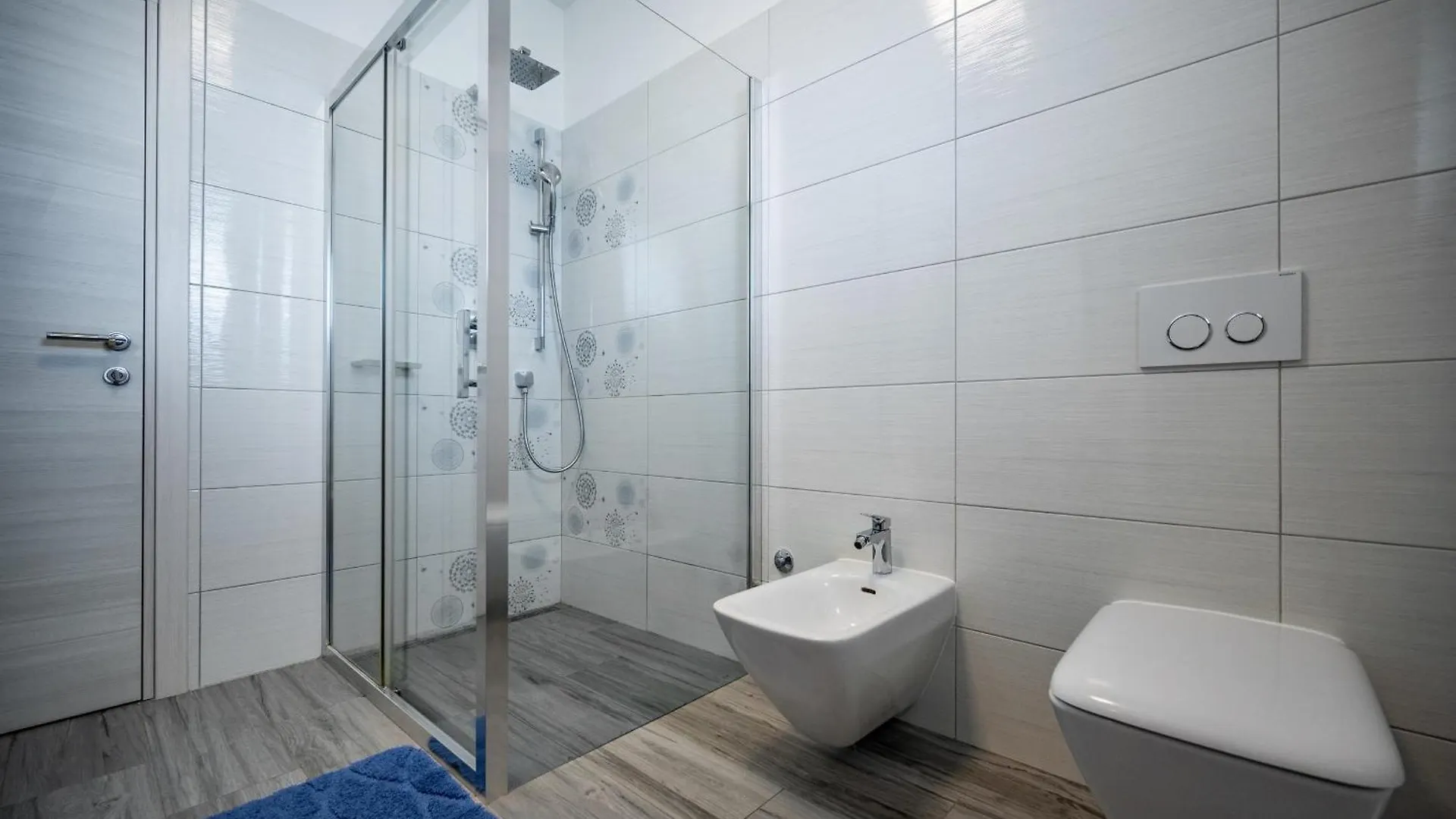 Villa Luen Near Pula With Large Garden And Private Pool For Families