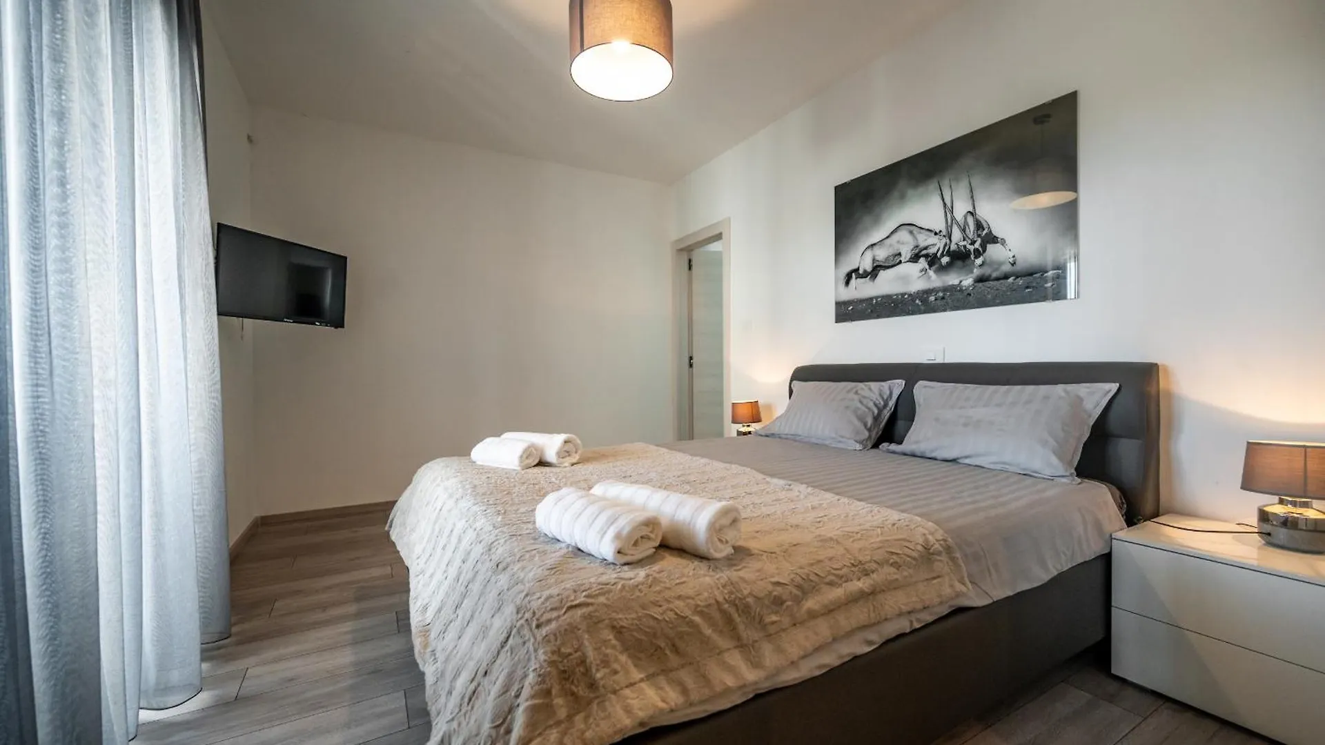 Villa Luen Near Pula With Large Garden And Private Pool For Families Κροατία