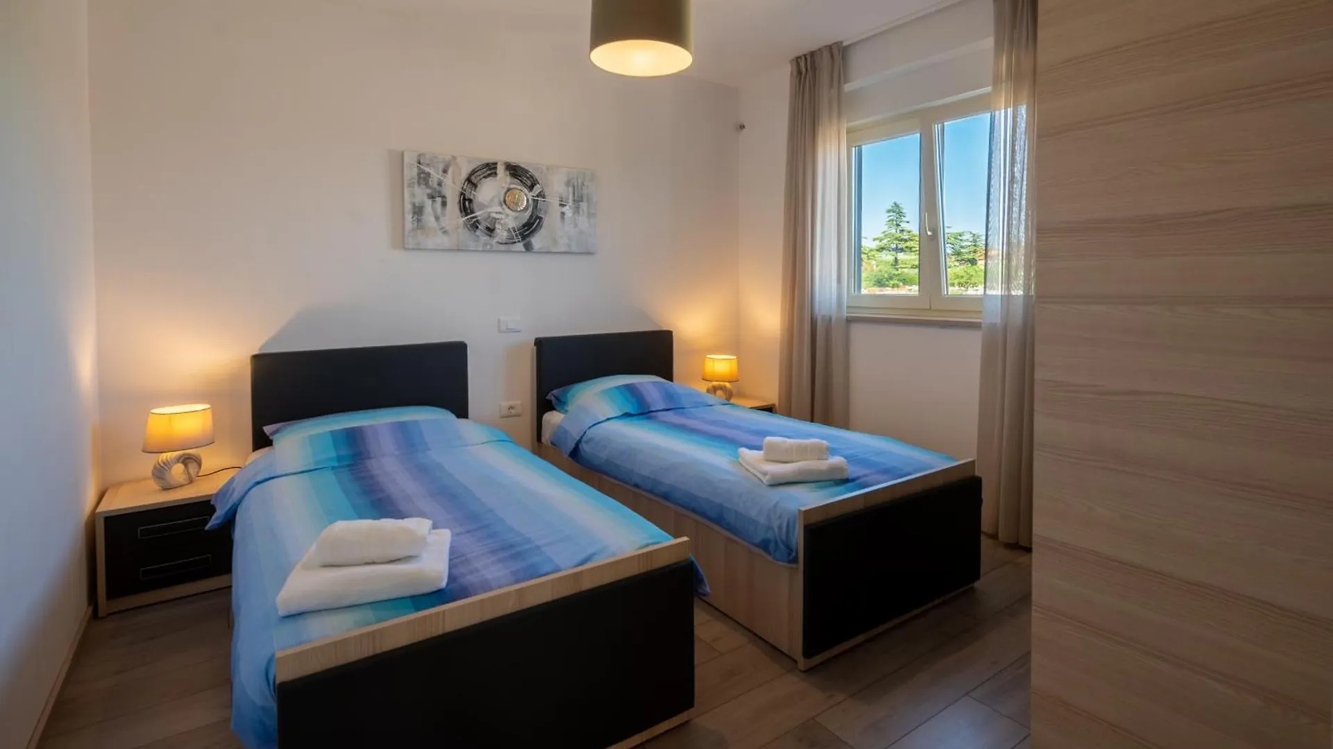 Villa Luen Near Pula With Large Garden And Private Pool For Families Κροατία