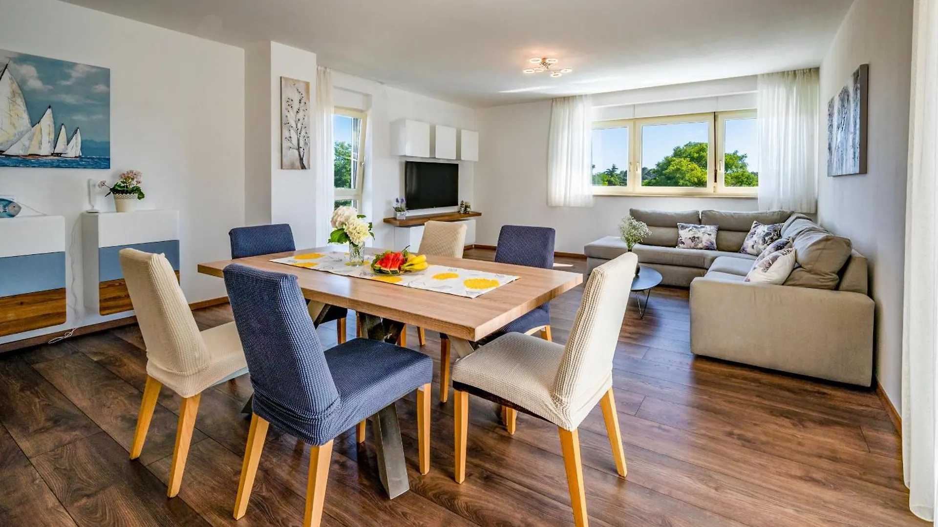 Villa Luen Near Pula With Large Garden And Private Pool For Families Κροατία